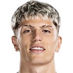  场边那一瞬转身；加纳乔逼抢失位，罗塞尼尔指挥空白引热议。 体育新闻 场边那一瞬转身；加纳乔逼抢失位，罗塞尼尔指挥空白引热议。 体育新闻