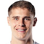  热刺后卫发声澄清；内部氛围遭误读，球员全力备战关键对决。 体育新闻