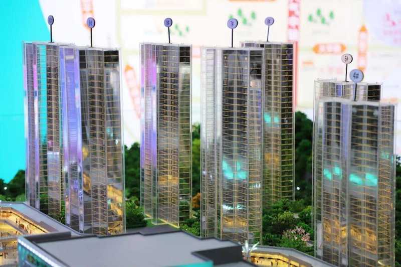  深圳地产巨头主动减负；42亿计提换取长远轻装 房产家居