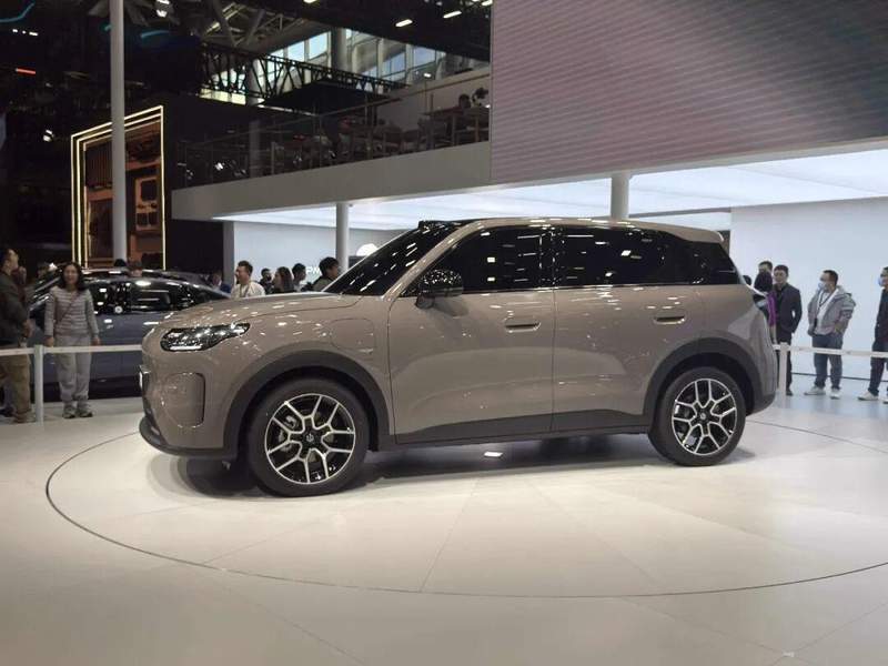  进阶出行探索者：零跑A10重构平价智驾新秩序 IT技术