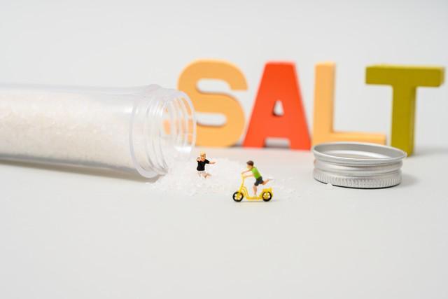  【医学警示】56岁后晚餐习惯的深层逻辑：那些被忽视的代谢真相 健康养生