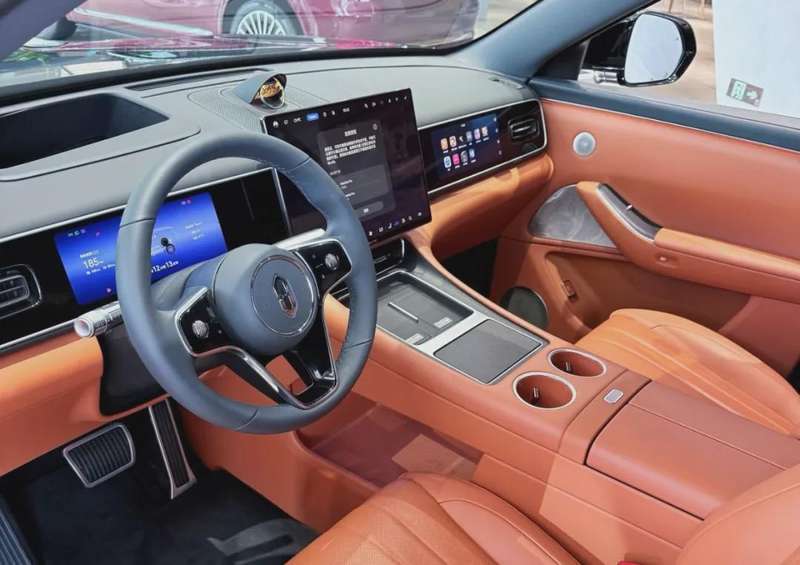  技术迭代与用户信任：问界M7「背刺」事件的技术深层剖析 汽车科技