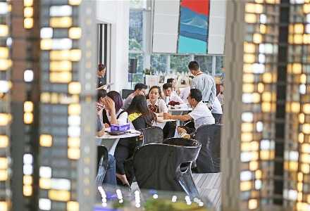  【技术解码】“两会两区”模式如何重构招聘会的底层逻辑 新闻 【技术解码】“两会两区”模式如何重构招聘会的底层逻辑 新闻