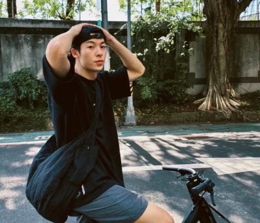 从罗志祥“猝死”乌龙到虞书欣传闻:一位老网民亲历的娱乐假新闻识别方法论 娱乐新闻