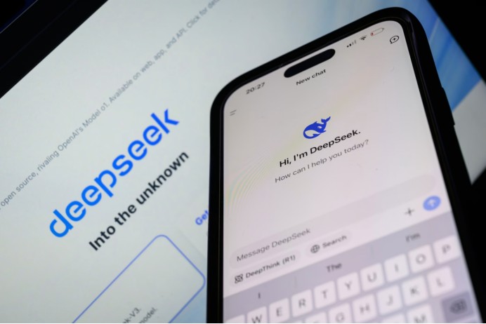 从“震撼市场”到“精准落地”:DeepSeek V4的战略意图深度拆解 IT技术
